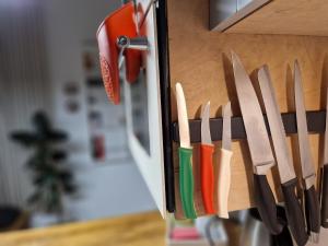 Hilltop view - 2 bedroom house with garden bbq - private parking - 12min to Uzupis anytime