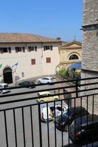 Nel cuore del centro storico in piazzetta w AC