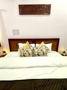 KURJA by Modern Haven