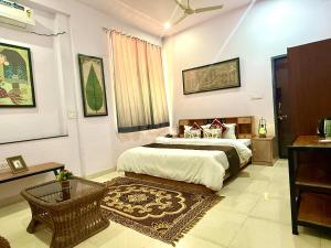 KURJA by Modern Haven