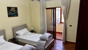 Spacious 3-Bedroom Apartment with Garden & Balcony in Tirana