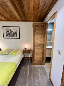 Appartements Appartement cosy avec terrasse & vue montagne - Brides-les-Bains : photos des chambres