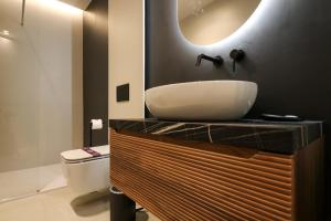 Tigellio - Luxury Renovated 1BR Suite#3 - Historic Centre Olbia