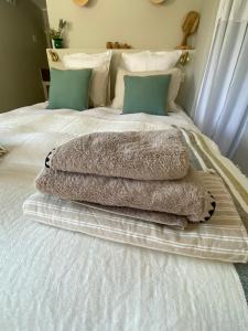 Maisons d'hotes Cabanon Tihou bain nordique privatif piscine havre de paix : photos des chambres