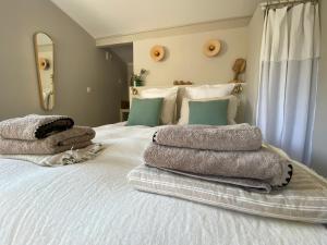 Maisons d'hotes Cabanon Tihou bain nordique privatif piscine havre de paix : photos des chambres