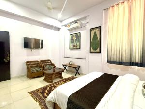 GAJAPATI by Modern Haven