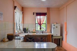 Guesthouse Island Escape