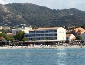 Hotels Hotel L'Isula Marina : Chambre Double avec Terrasse - Vue sur Mer