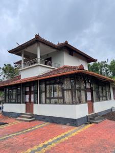 Wayanad Midnight Farmhouse