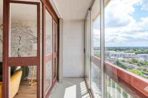 Le Super 10 - Free Parking, Fast WiFi, Calm - Top Angers, Families & Groupes