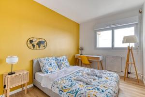 Appartements Le Super 10 - Free Parking, Fast WiFi, Calm - Top Angers, Families & Groupes : photos des chambres