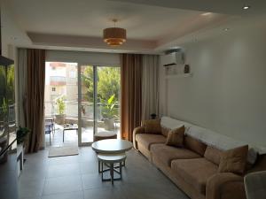 South Coast Apartments AL2