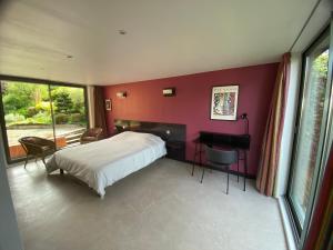 B&B / Chambres d'hotes B&B - Villa des Remparts - Ardres proche Calais-St Omer-Dunkerque : photos des chambres