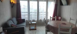 Appartements APPARTEMENT F3 DUPLEX CENTRE-VILLE FONT-ROMEU : photos des chambres