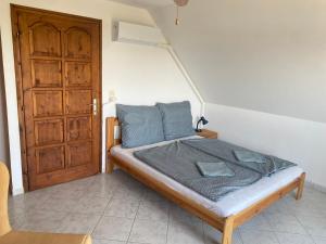 Seasons & Connections