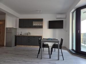 Studio in bloc nou langa Epava
