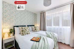 Cosy and Stylish Home with EV Charger and Private Garden