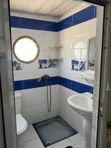 Top F2 pied dans eau