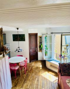 2 bedrooms greatly located