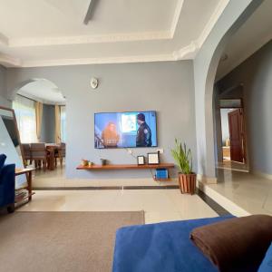 Sallys home-near JNIA airport