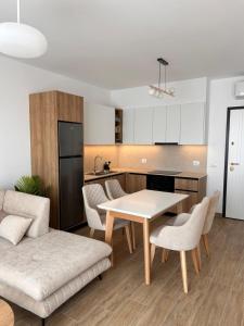 Nushi Apartments