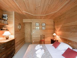 Chalets Chalet authentique pres de Chamonix avec jardin et parking - FR-1-343-182 : photos des chambres