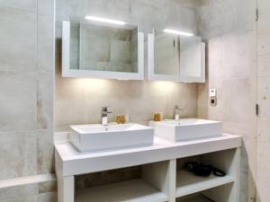 Appartements Appartement contemporain avec 3 chambres en suite, au coeur de Courchevel, proche des pistes - FR-1-562-15 : photos des chambres