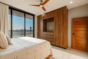 1st Floor Sea Views and Rooftop Access to the Best Views in Cabo