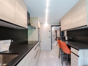 Demi-chalet confortable à Chamonix avec WiFi et parking, 6 pers. - FR-1-343-228