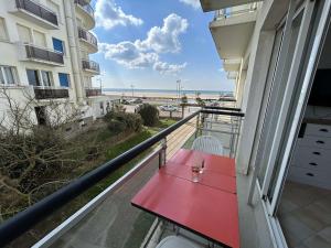 Studio bord de mer avec balcon et parking à Saint-Jean-de-Monts - FR-1-224C-342