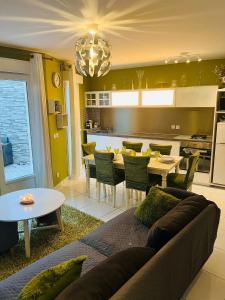 PARIS 20 min ORLY Aeroport 10 min Maison Paradis vert