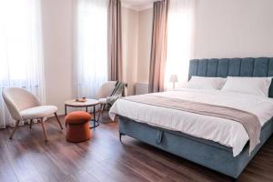 Harmonia Apartments