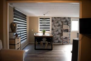 Ruim en sfeervol chalet aan de rand van het bos