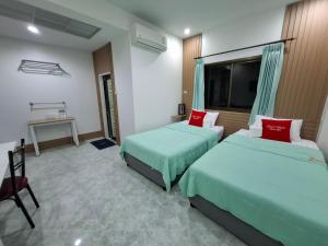 โรงแรมฟร้อนบีช frontbeach