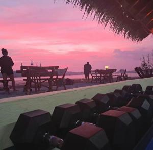 The Purple Palace with Swimming pool & gym access- Koh Yao Noi