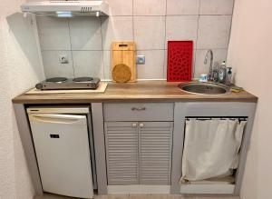 Chambre équipée dans appartement de village