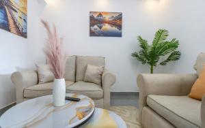 Executive studio apartment with a King size bed