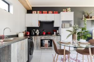 Chawal Stays Green Valley 1