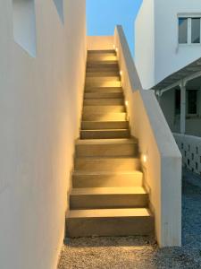 AiΘeria Suites Ios - Room Loza