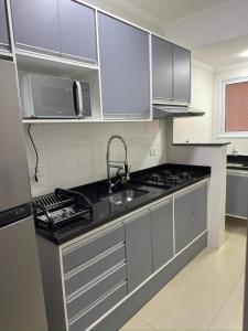 Apto no canto do forte 3 min da praia