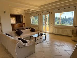 iLIONI-Corfu Luxe Living-Modern 2BR,2BA,Close to the sea