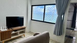 Apto Espaçoso Beira-Mar na Pajuçara 802