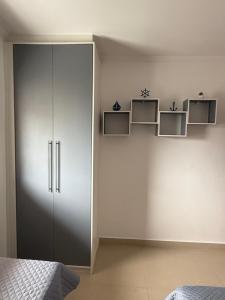 Apto no canto do forte 3 min da praia