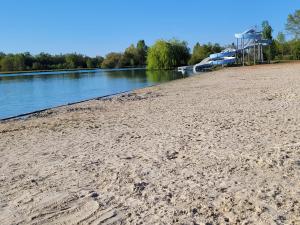 Lake Villa Castéra-Verduzan