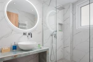 Monastiraki Urban Vista