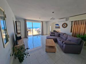 Spacious Bugibba Seafront Home Free Parking Free WiFi