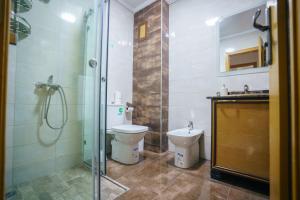 6 minutes To The Beach In The Heart Of Tangier Stylish & Central 2 Bedrooms Apartment Ultra Rapid Fiber Wifi In Place Mozart Area Tangier