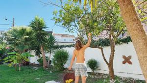 Coastal Garden Paradise Retreat- 6 min from the beach