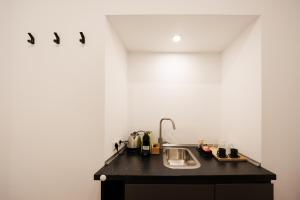 The Tribunali Apartments By HouseinNaples