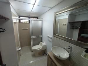 Aparta Hotel Campestre para 5H Poblado San Lucas apt 112